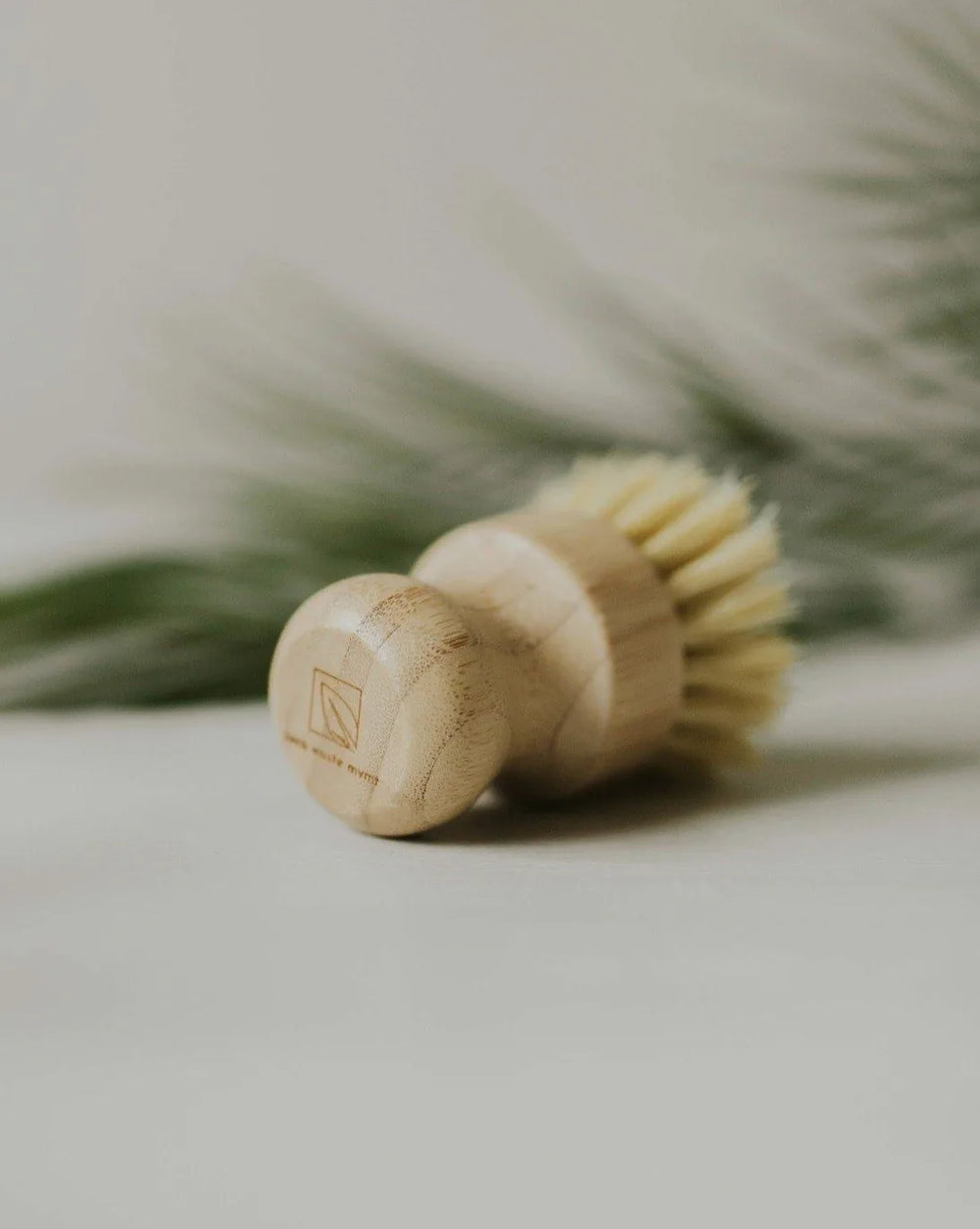 Brosse à casseroles en bambou