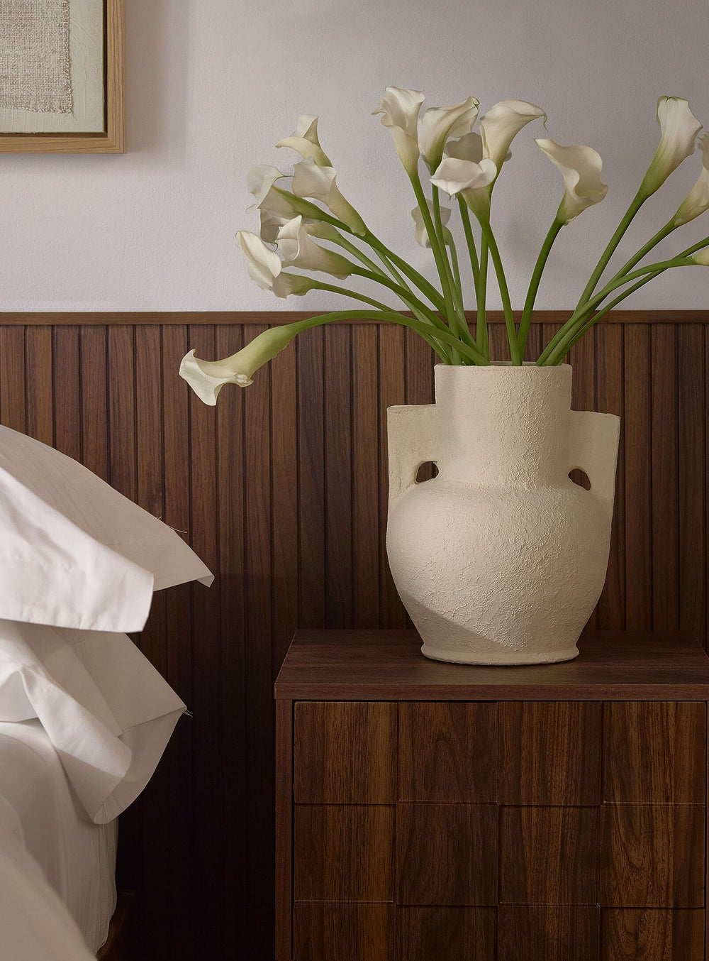 Erebus Vase - Cream