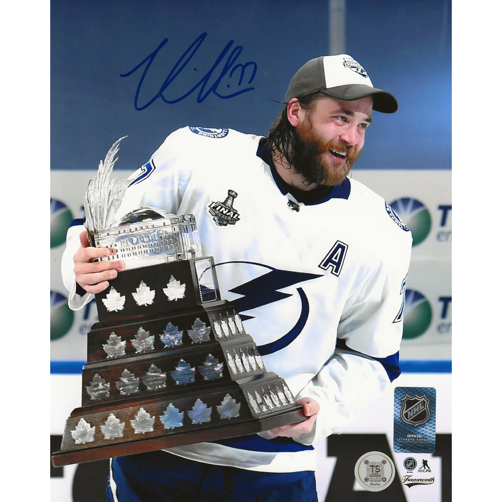 Photo 8x10 de Victor Hedman autographiée - Trophée Conn Smythe 2020 du Lightning de Tampa Bay
