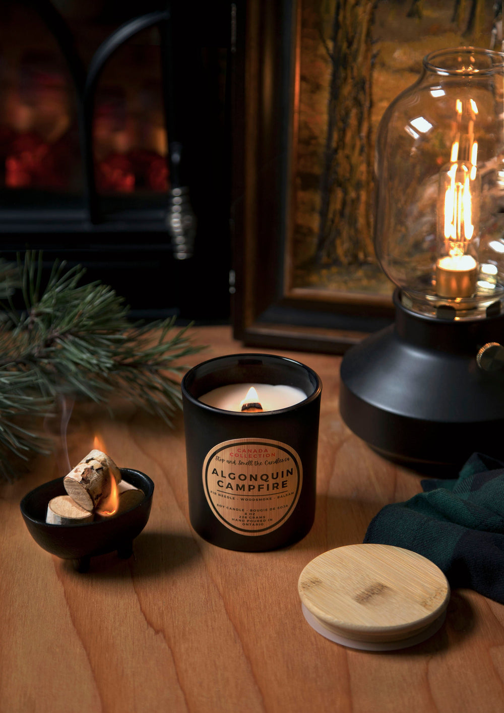 Algonquin Campfire : bougie au soja 227g à mèche bois
