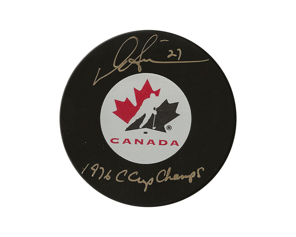 Palet Darryl Sittler autographié Équipe Canada, modèle autographié, inscrit « 1976 C Cup Champs »
