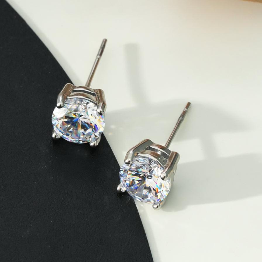 Boucles d'oreilles essentielles CODI Argent (Or blanc) : Moissanite (Alternative au diamant)