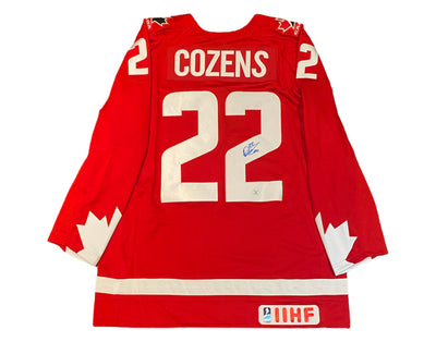 Maillot Nike rouge Dylan Cozens autographié Équipe Canada Heritage