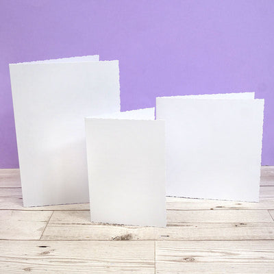 Cartes vierges à bords frangés et enveloppes en méga-lot