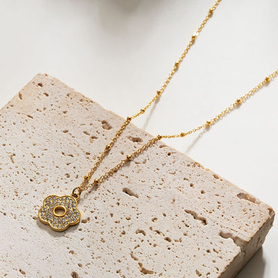 MELRINA Or - Fleurs Vintage : Collier à Maillons Perlés avec Breloque Fleur en Zircone Pavée