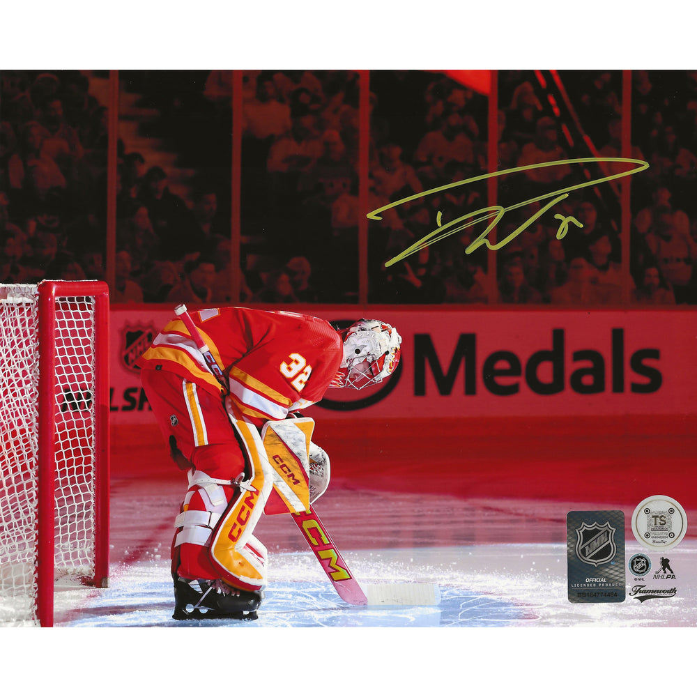 Photo 8x10 de Dustin Wolf autographiée des Flames de Calgary (collection Spotlight)