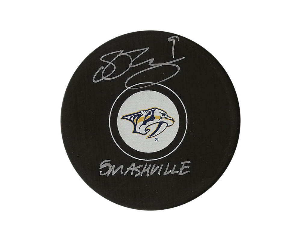 Palet autographe du modèle autographié de Filip Forsberg des Predators de Nashville, avec l'inscription "Smashville"
