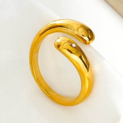 GARUVA : Bague abstraite moderne avec zircone solitaire en or