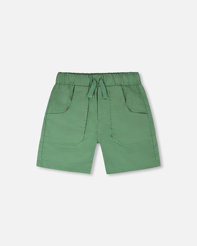 Short style parachute avec poches plaquées Vert