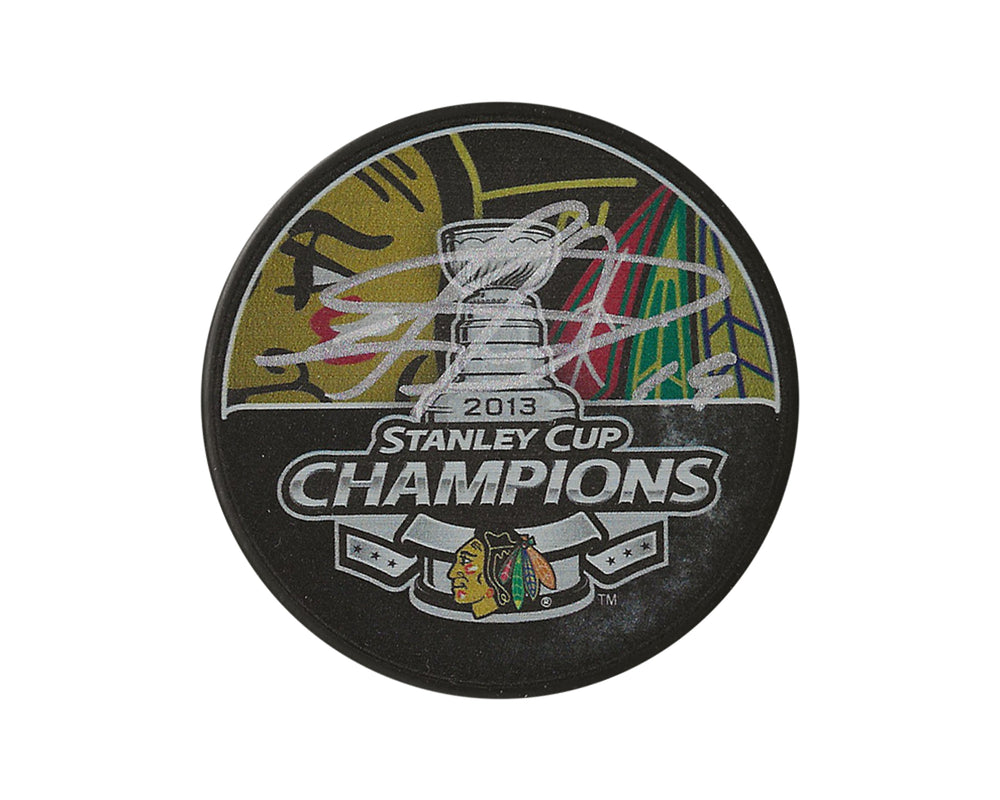 Palet souvenir de la Coupe Stanley 2013 des Blackhawks de Chicago, autographié par Jonathan Toews