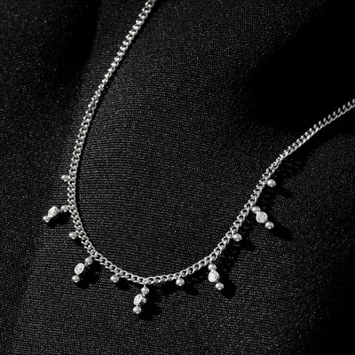 Style KALPI : Collier à chaîne avec zirconias et perles sphériques en argent