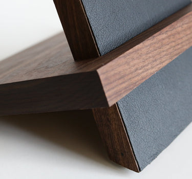 Black Leather Tilt Stand