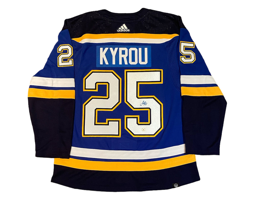 Maillot Adidas bleu domicile des St. Louis Blues autographié par Jordan Kyrou