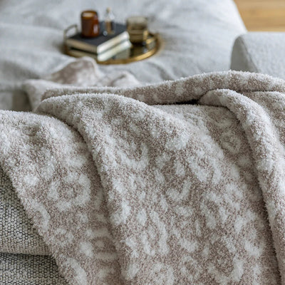 Jeté Étendu Imprimé Léopard 2.0 Beige Rosé et Blanc