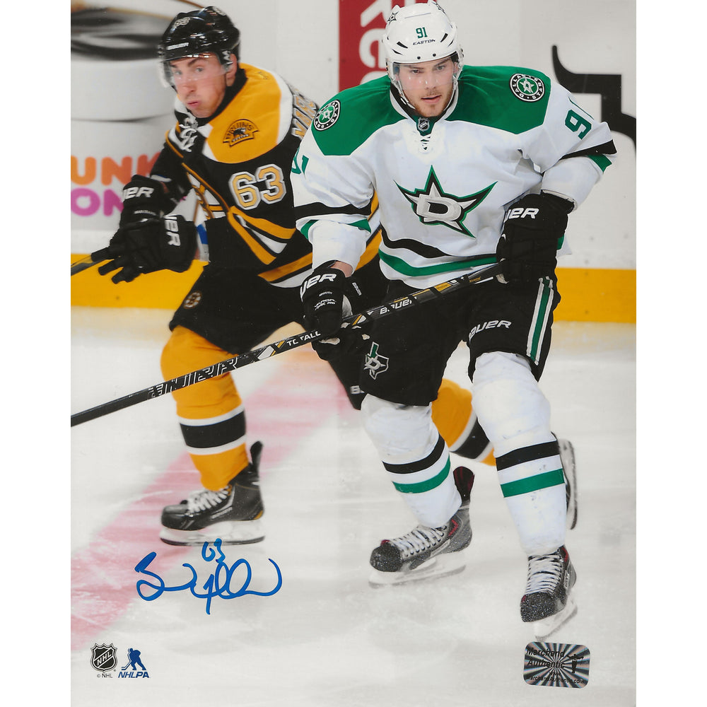 Photo 8x10 de Brad Marchand des Bruins de Boston, dédicacée sur un palet