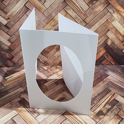 Bases de carte trifold ovale blanche - 10,8 x 14 cm - 10 pièces 34596
