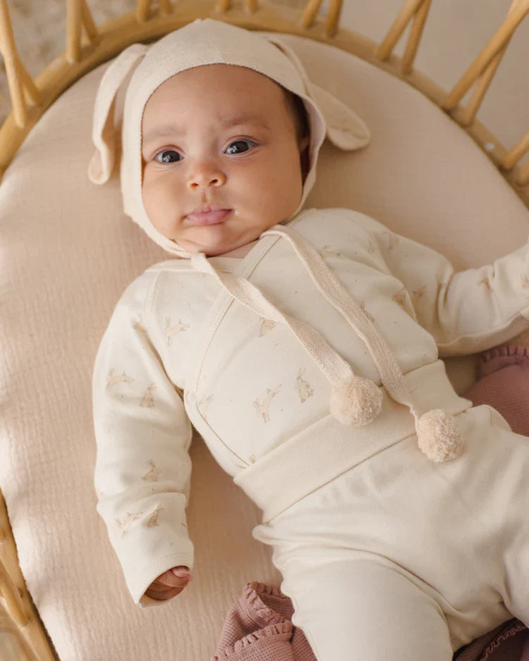 Bonnet en tricot "Bunny" | Écru | Quincy Mae