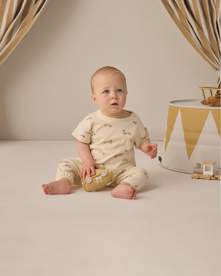 Ensemble t-shirt et pantalon en jersey | Voiture de course | Quincy Mae
