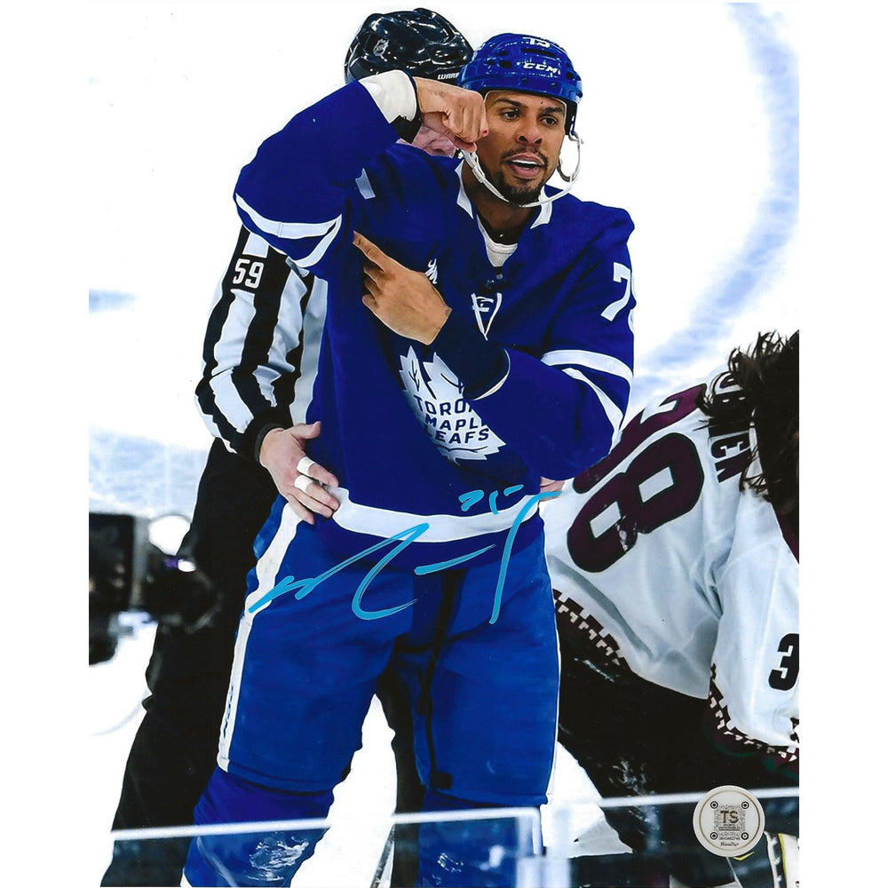 Photo 8x10 de Ryan Reaves dédicacée des Maple Leafs de Toronto - Célébration Flex