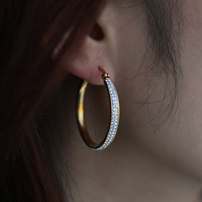 YARA Or : Boucles d'oreilles créoles « Pavé à l'infini » en zircone (Taille régulière)