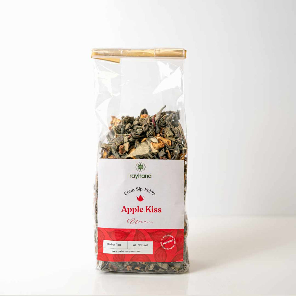 Apple Kiss – Green Tea with Apple Peel by Rayhana