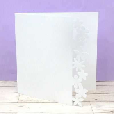 Ébauches à bords fantaisie – Bordure florale