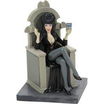 Elvira est un succès! Department 56