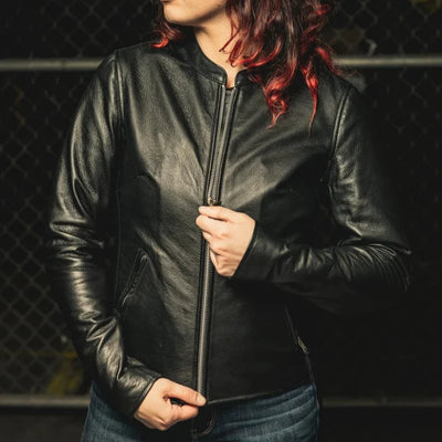 Blouson moto en cuir pour femme. Cuir de vachette léger avec poches pour protections