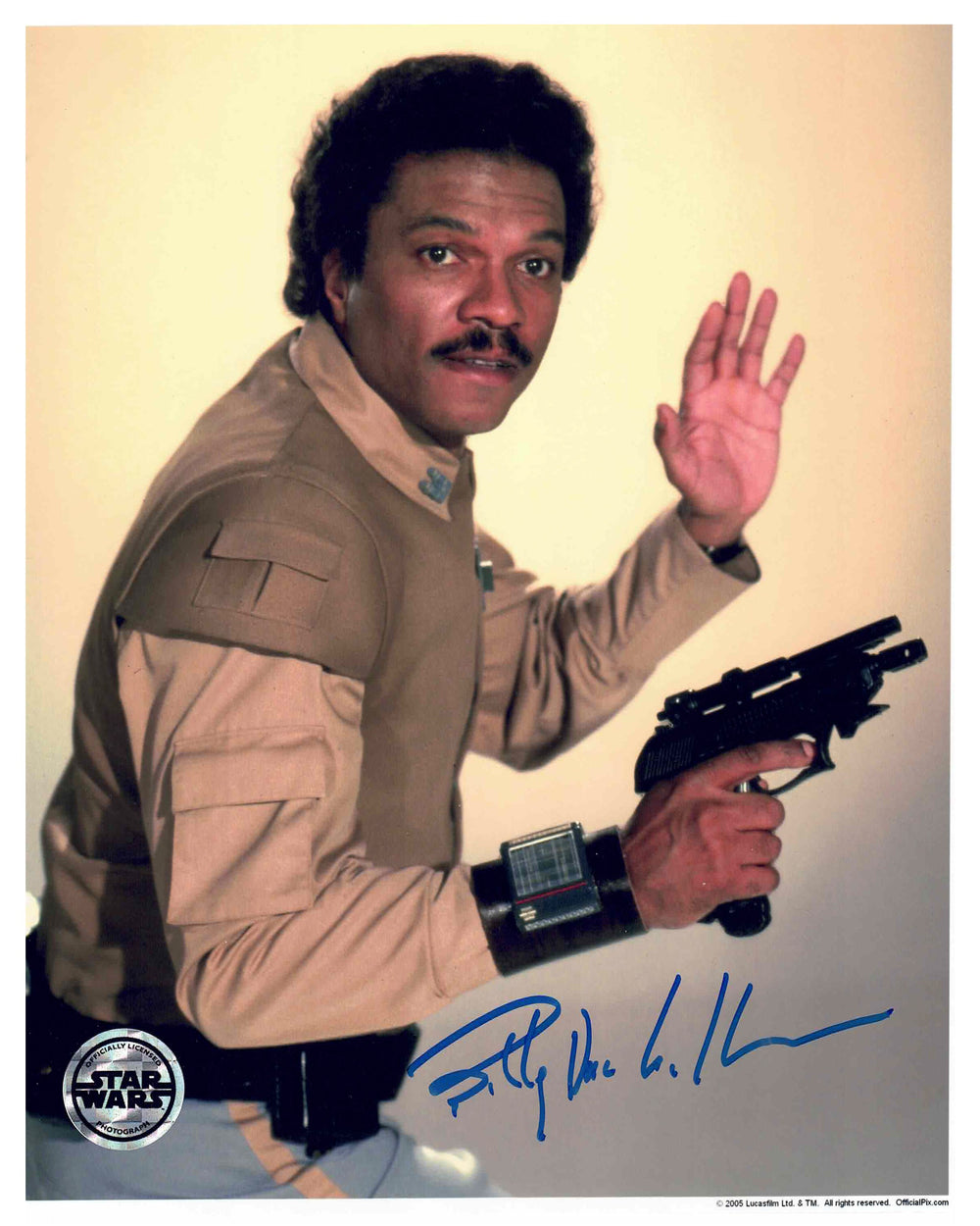 BILLY DEE WILLIAMS SIGNED STAR WARS 8" X 10" PHOTO WITH BLASTER – LANDO CALRISSIAN AUTOGRAPH COLLECTIBLE