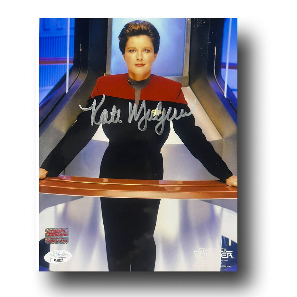 KATE MULGREW AUTOGRAPHED  VOYAGER PHOTO - CAPTAIN JANEWAY ON BRIDGE 8X10 SIGNED 8X10 PHOTO COLLECTIBLE DISPLAY