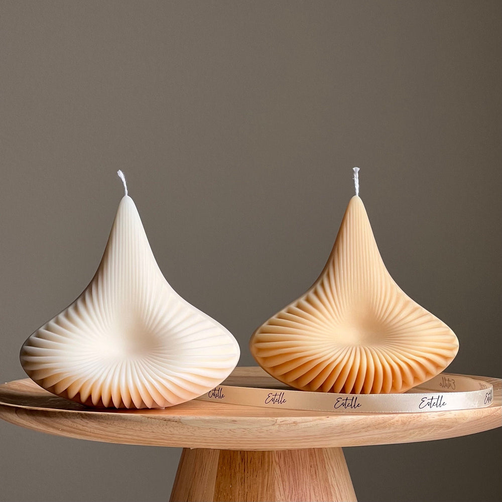 Bougie en Soja Pyramide Nervurée Faite Main | Décoration d'Intérieur Unique