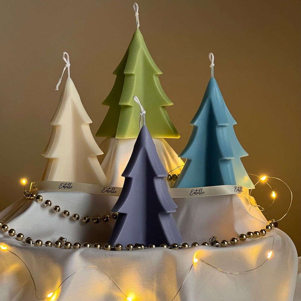 Bougie au soja sapin de Noël fait main : Décor festif minimaliste