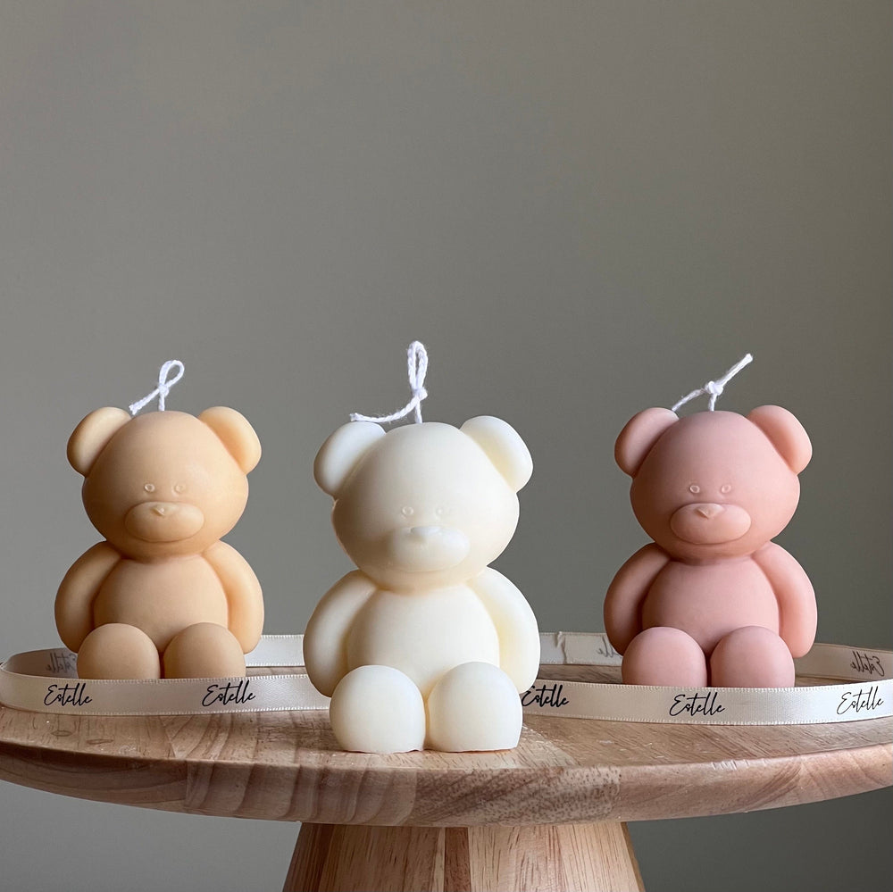 Petite bougie Ours en peluche : cire de soja sculpturale, parfum personnalisé