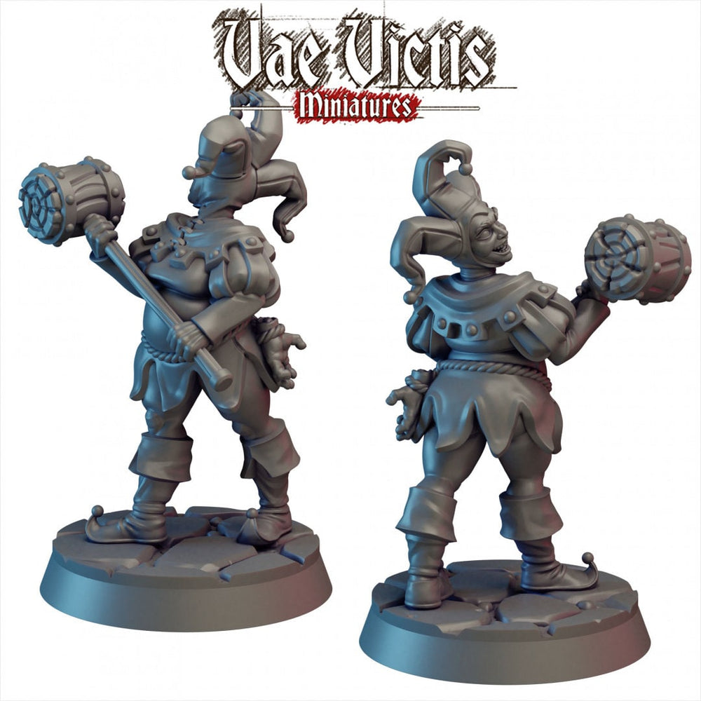 Evil Jester Mini - Vae Victis, DnD | Dark | Female | Fighter | Barbarian | 28mm | Pathfinder | Fantasy | Wargaming | Rogue | Carnival