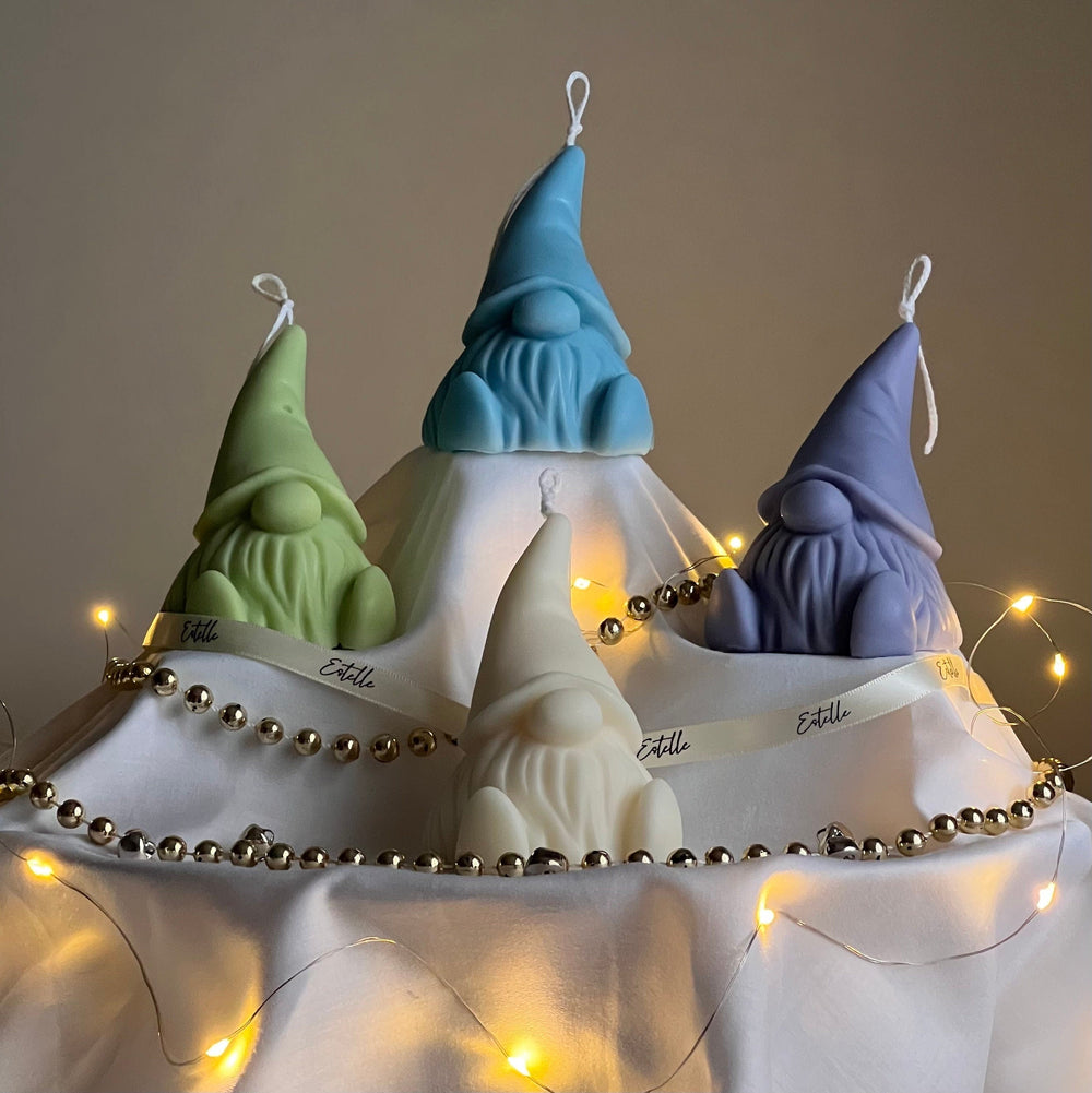 Bougie Gnomne en Soja Coulée à la Main : Cadeau Décoration de Noël