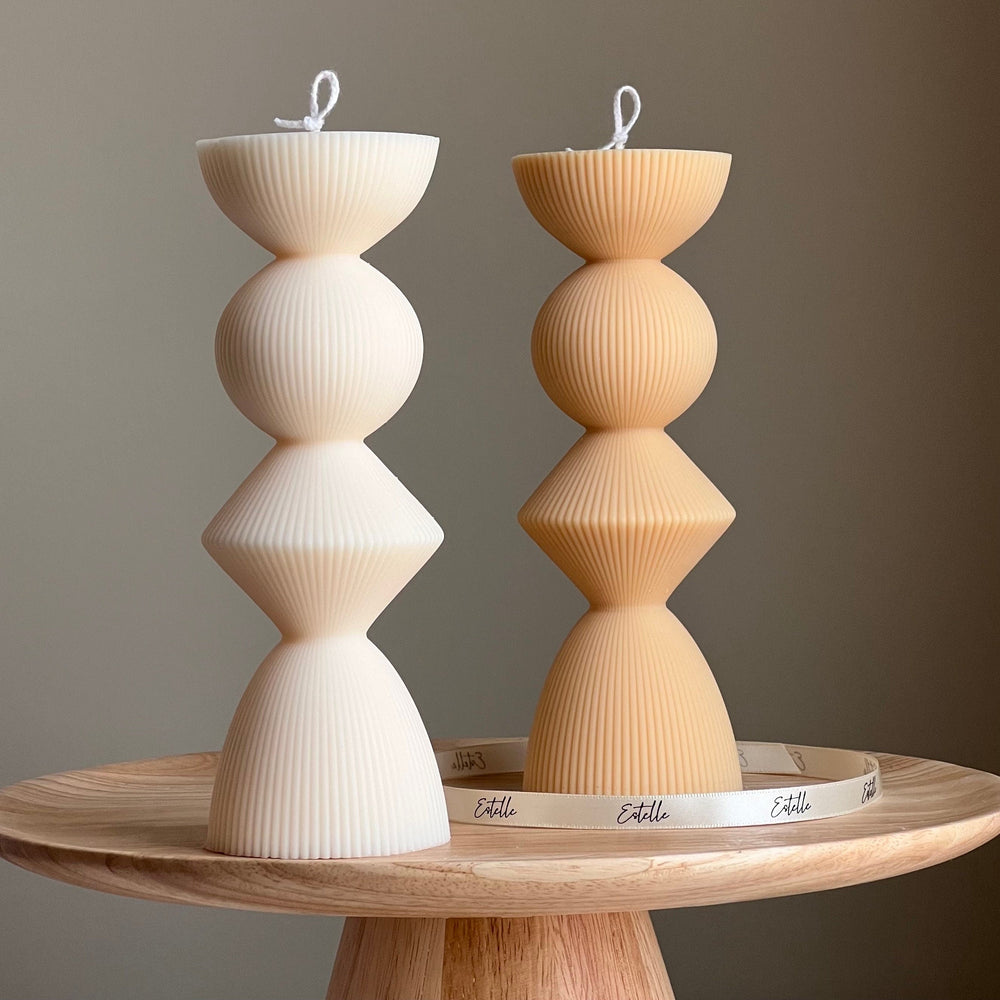 Bougie pilier géométrique en soja : Décoration d'intérieur sculpturale