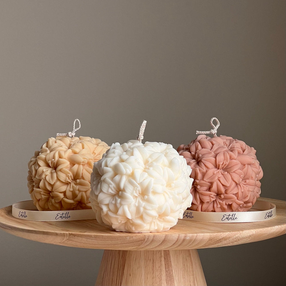 Bougie de soja boule de fleur de lys | Bougie décorative faite à la main