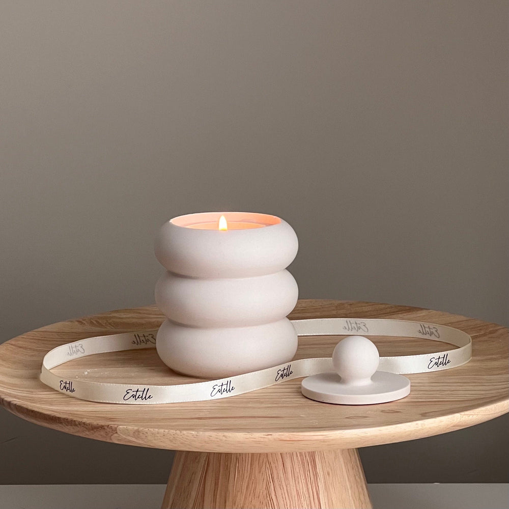 Bougie au soja Donut Jar : mèche en bois, pot en Jesmonite, faite main