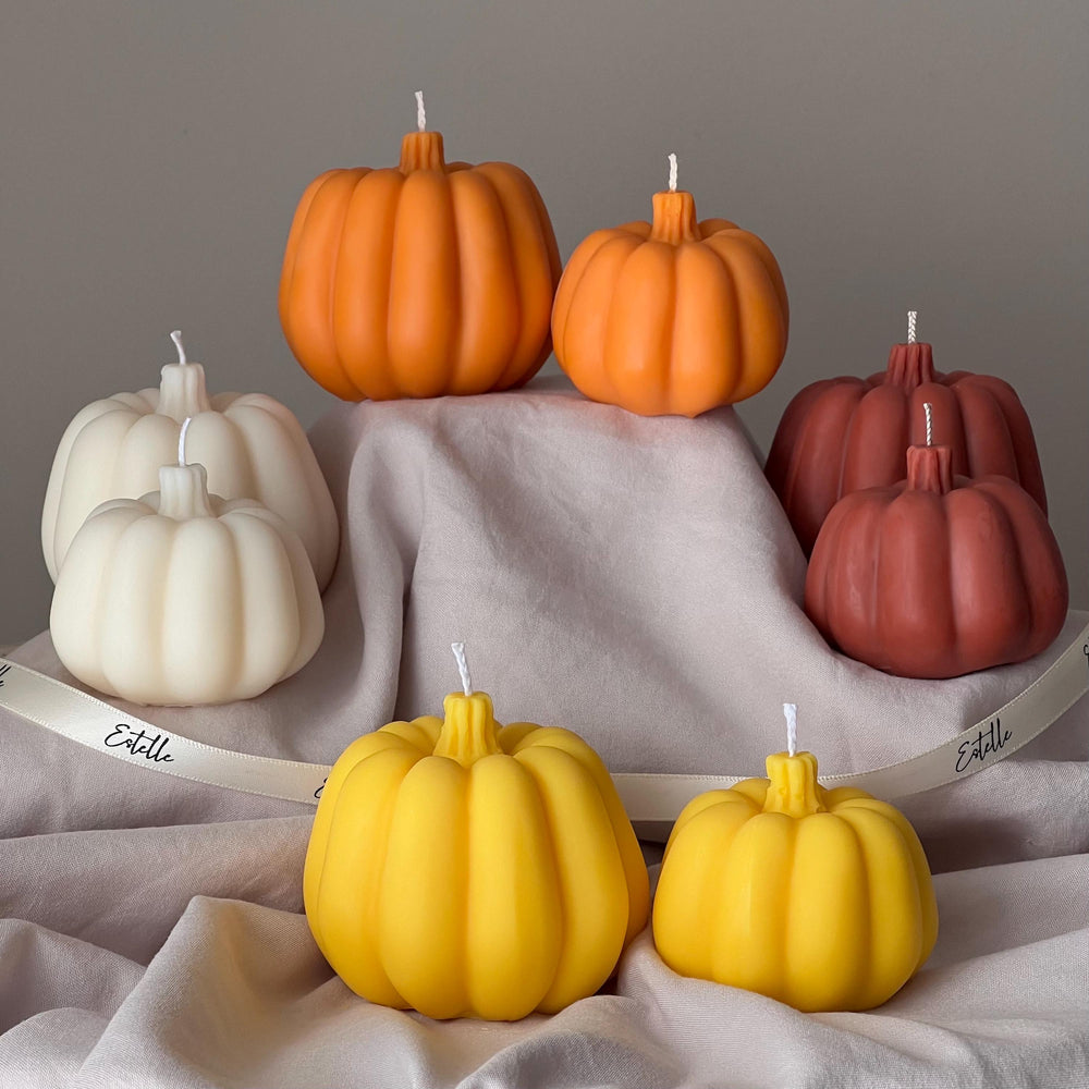 Ensemble de bougies en cire de soja faites à la main en forme de citrouille : Décoration d'automne
