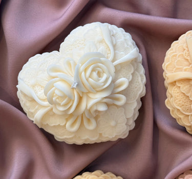 Flower Heart Soy Candle: Handmade Home Decor Gift
