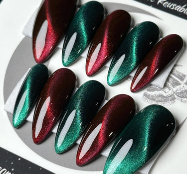 Christmas Cat Eye
