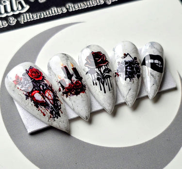 Vampire's Kiss - Crypt Couture