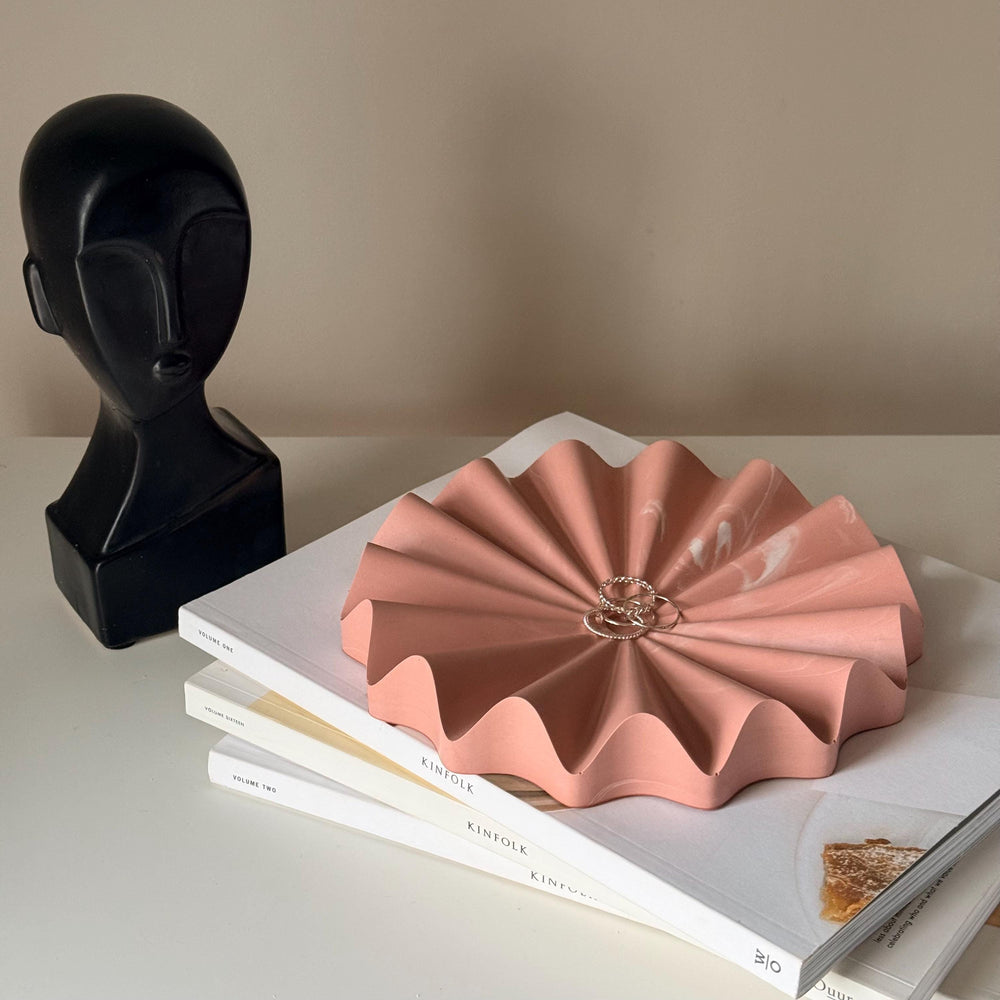 Plateau à Bijoux Plissé Radiant : Plateau de Décoration Scandinave