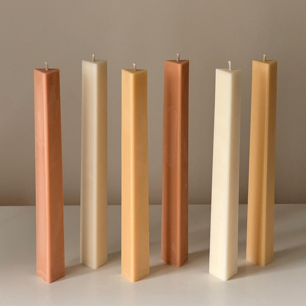 Bougie en cire de soja colonne Greko : Mèche fine torsadée, Bougie décorative