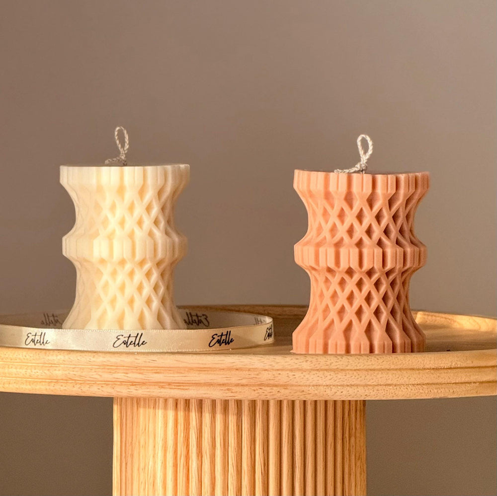 Bougie colonne tressée | Bougie sculpturale artisanale | Décoration d'intérieur moderne