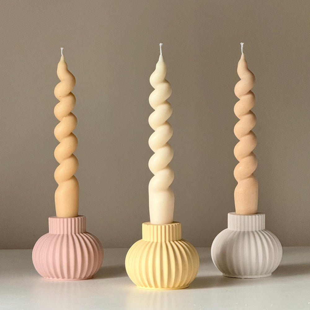 Ribbed Jesmonite Candlestick Holder: Minimalist Table Decor
