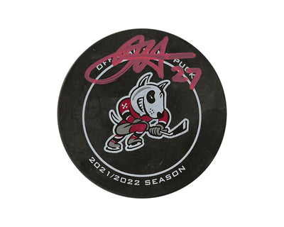 Palet de match officiel des IceDogs de Niagara autographié par Dougie Hamilton