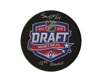 Palet de hockey 2020 de la LNH autographié par Seth Jarvis, avec l'inscription « 13e choix au total »