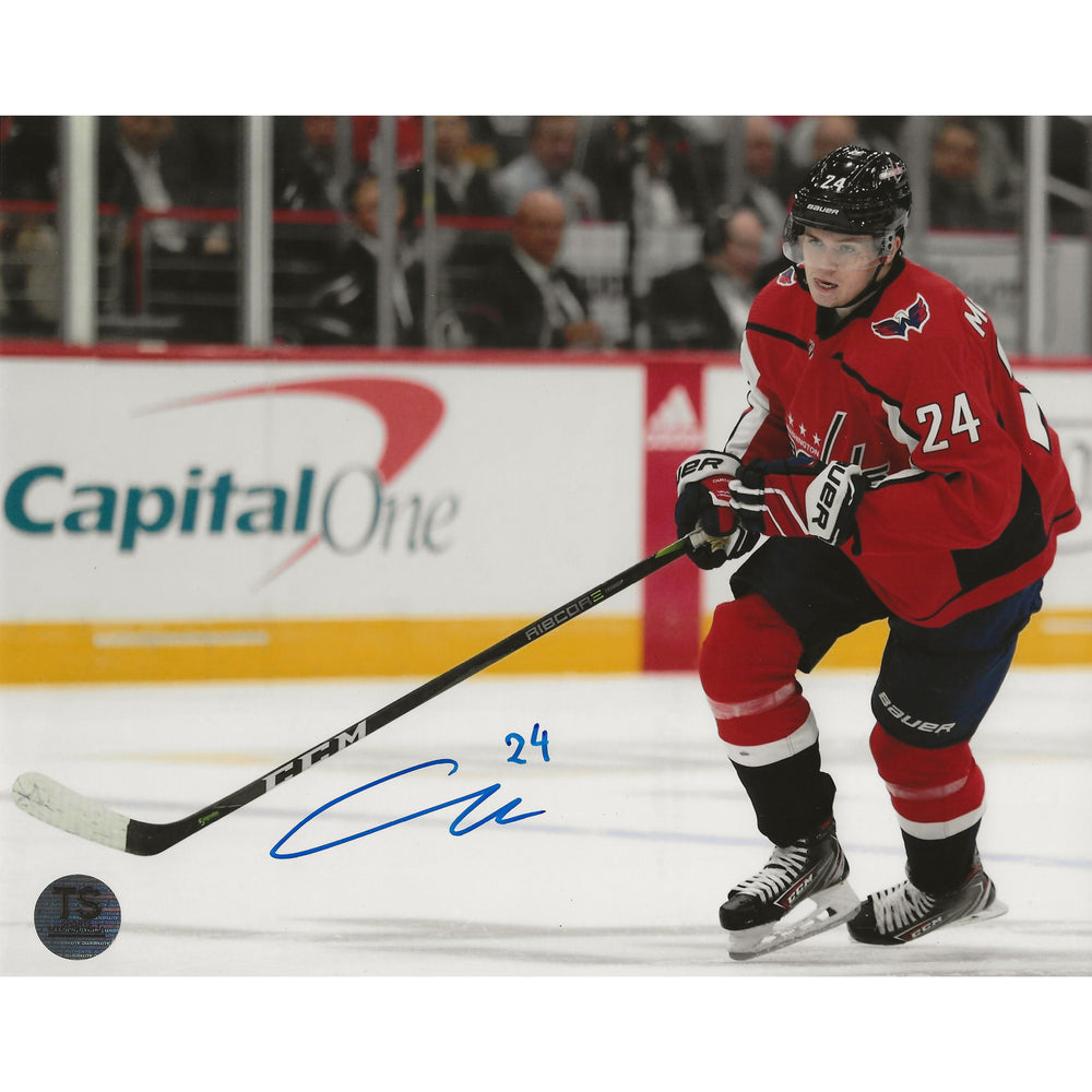 Photo 8x10 dédicacée de Connor McMichael des Capitals de Washington en action