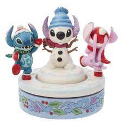 Stitch et Angel construisant un bonhomme de neige par Jim Shore
